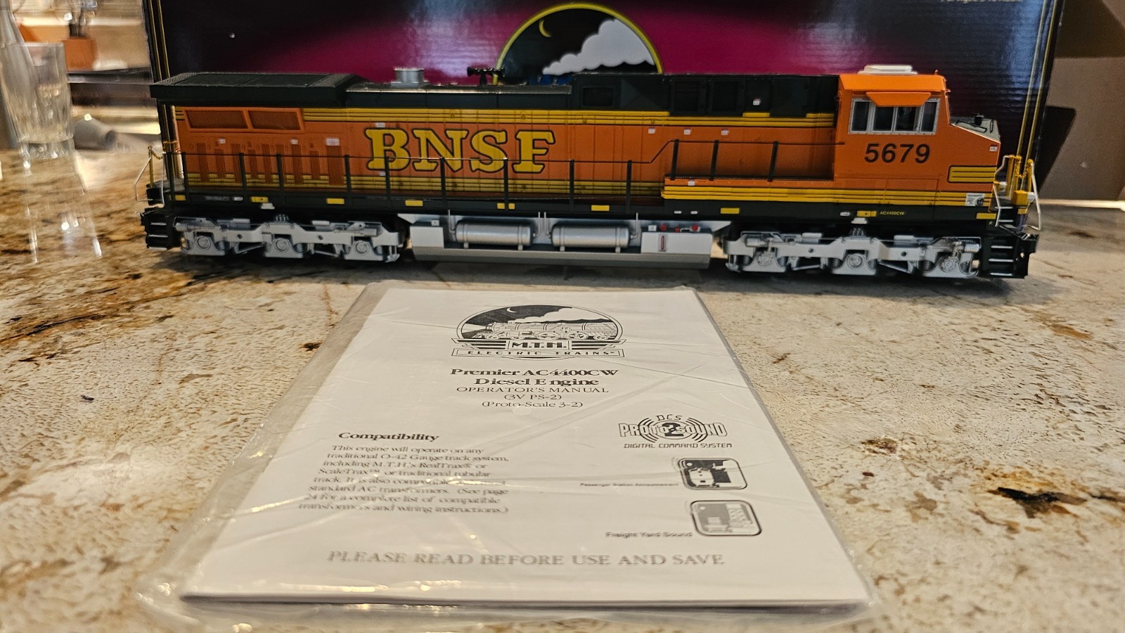 MTH BNSF AC4400CW #5679 Powered Locomotive 3-Rail 20-2629-1 Excellent!