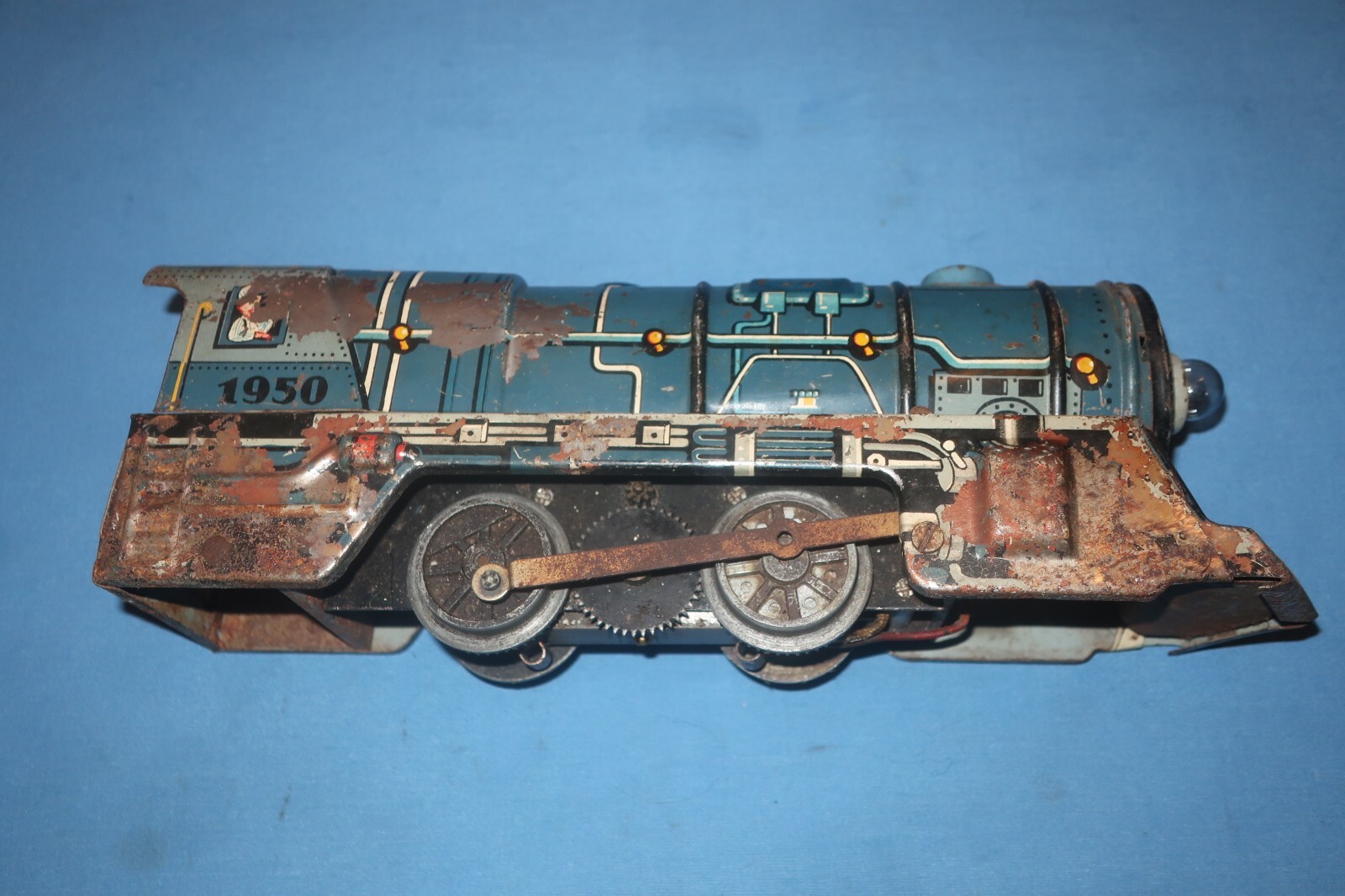 Unique Art #1950 Tin Litho Steam Locomotive. Runs