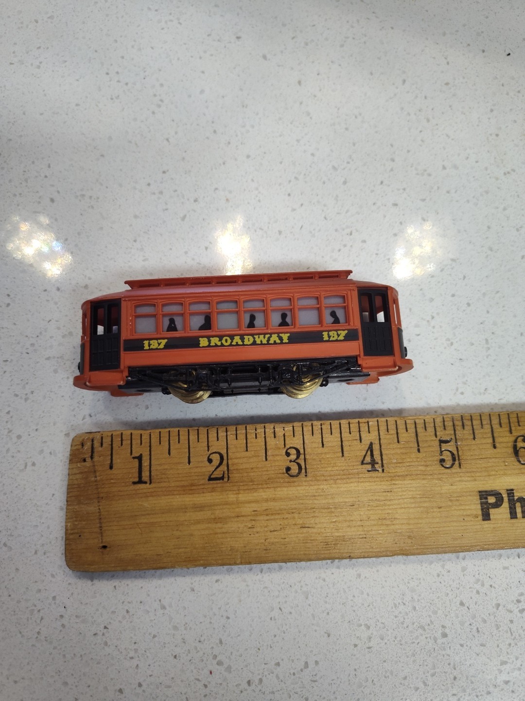 HO Scale Broadway Trolley Car #137 Model Railroad Train Car untested