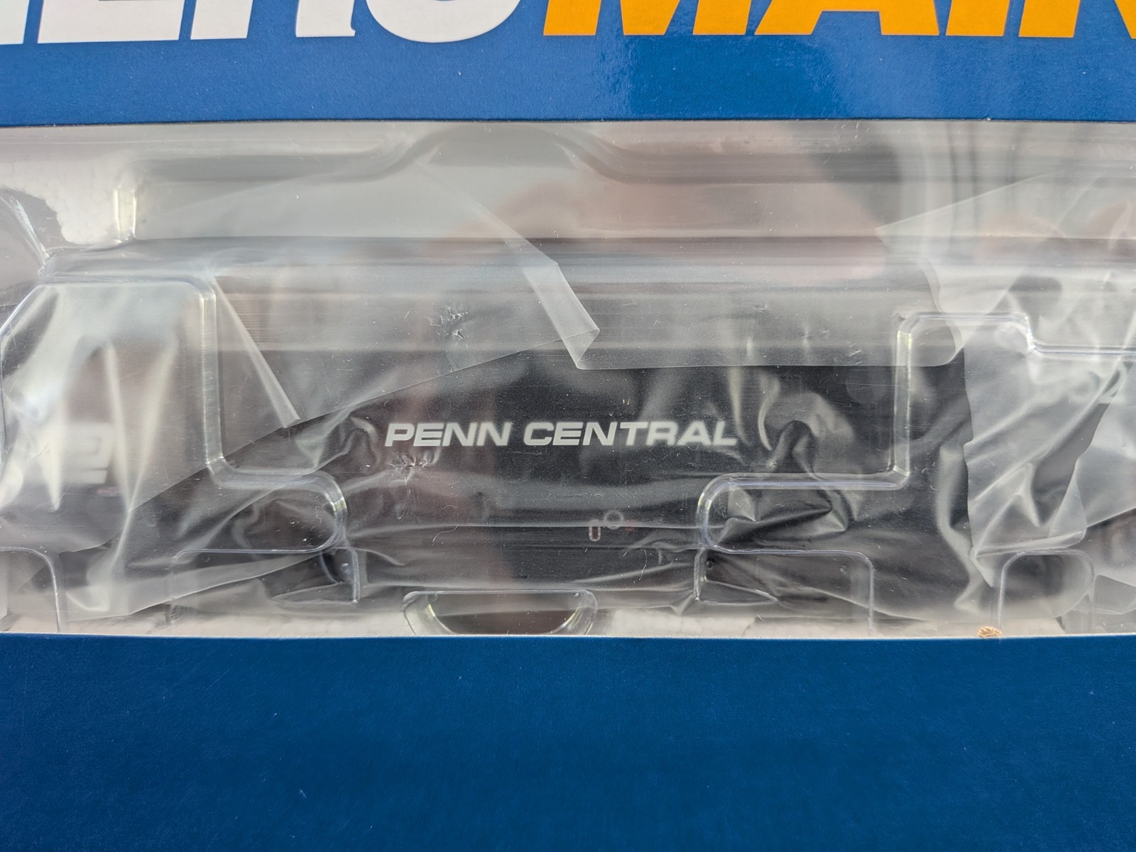 Walthers Mainline HO F7A, Penn Central #1652, #910-19985, DCC/Sound.