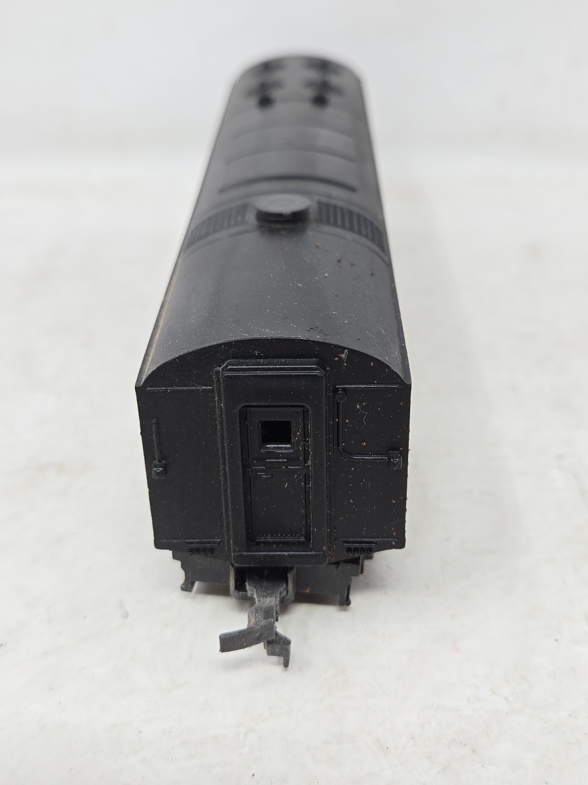 AHM HO Baltimore & Ohio FM C-Liner B-Unit Dummy Locomotive, in Original Box