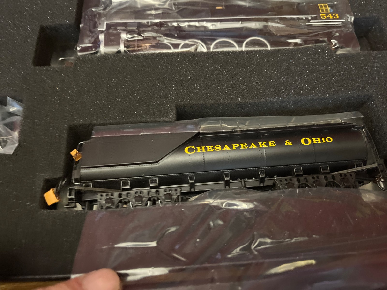 HO Bachmann Spectrum 82503 Chesapeake & Ohio Heavy Mountain 4-8-2 Locomotive