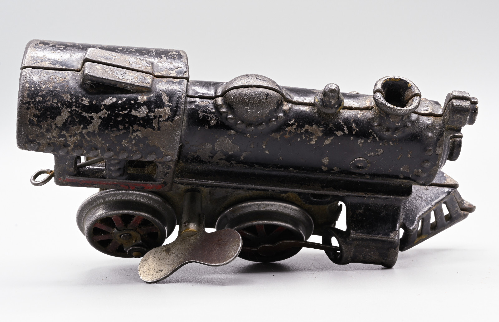 Pre-war American Flyer Wind up O Gauge Cast Iron Locomotive