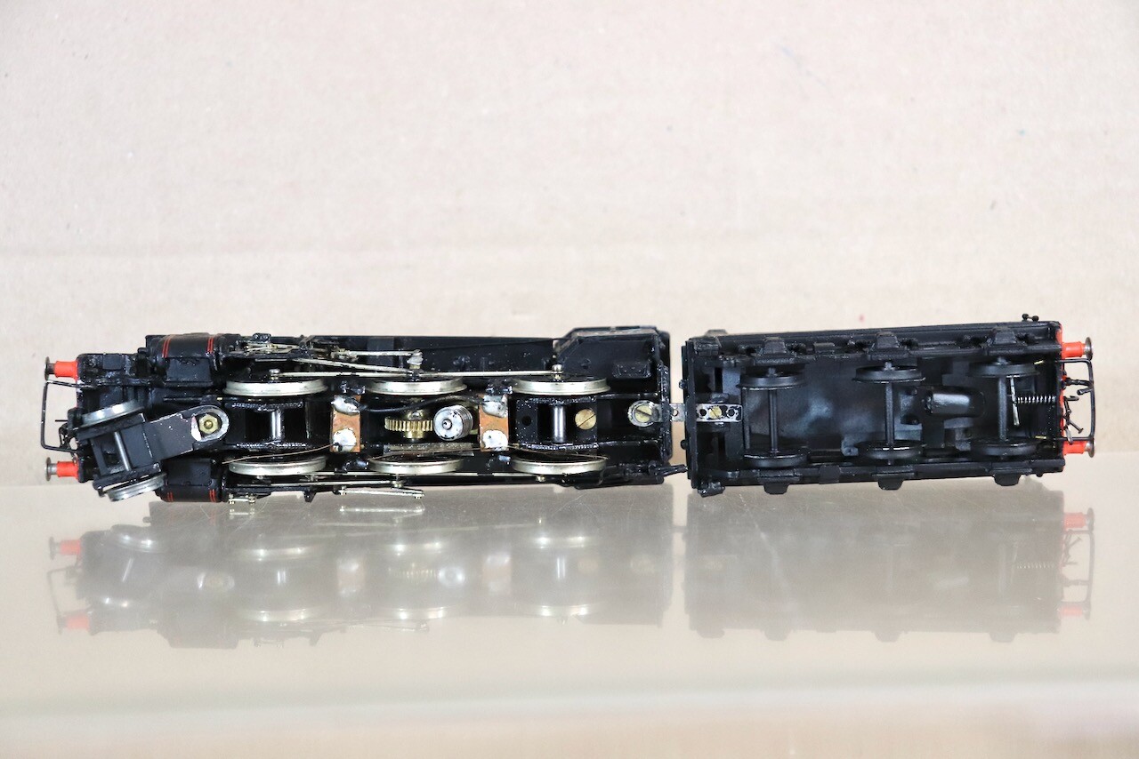 MILLHOLM MODELS KIT BUILT BR 2-6-0 IVATT CLASS 4F MUCKY DUCK LOCOMOTIVE 43076 nx