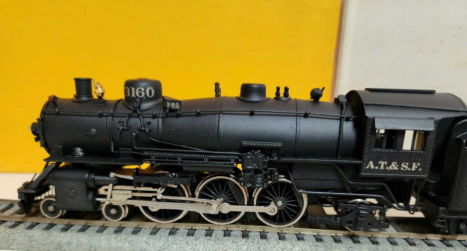 HCB by AHM HO Brass AT&SF 4-6-2 CLASS 3160 Stock #425