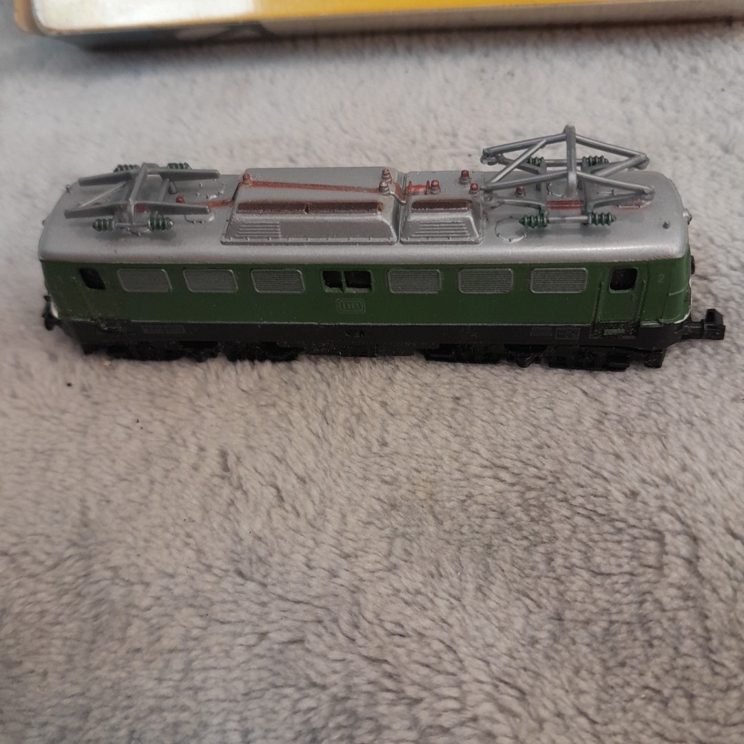 N Scale 9mm 1:160 Arnold Rapido 0235 Electric Locomotive Green Vintage-As Is