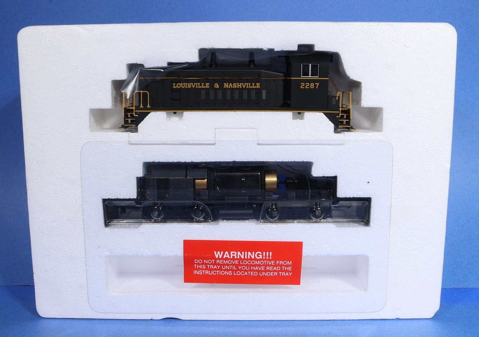 Proto 2000 HO Scale Louisville & Nashville 2287 SW9/1200 Diesel Engine 8835