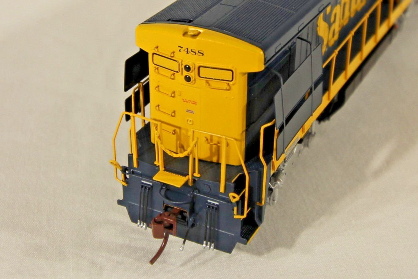 Rapido 18001 HO GE B36-7 Santa Fe ATSF #7488 Blue Yellow DC NIB NOS
