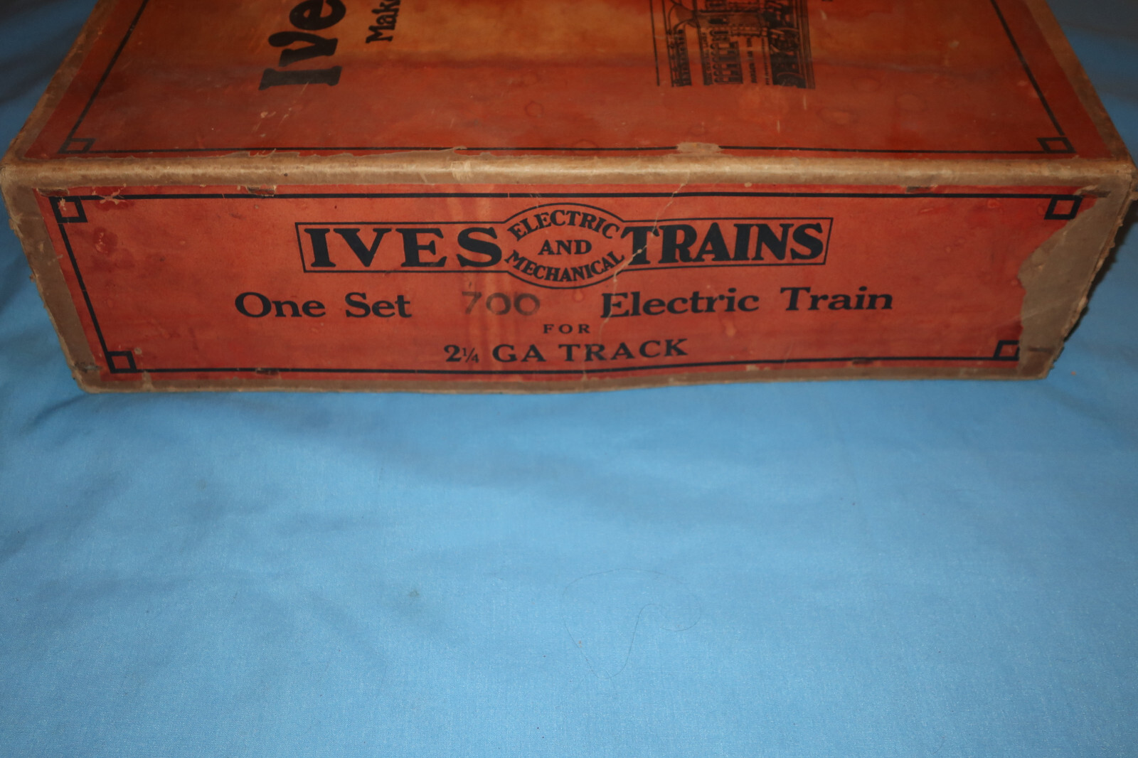 IVES Standard Gauge Set #700 with #3241 Electric Loco & #184 & #186 Passenger
