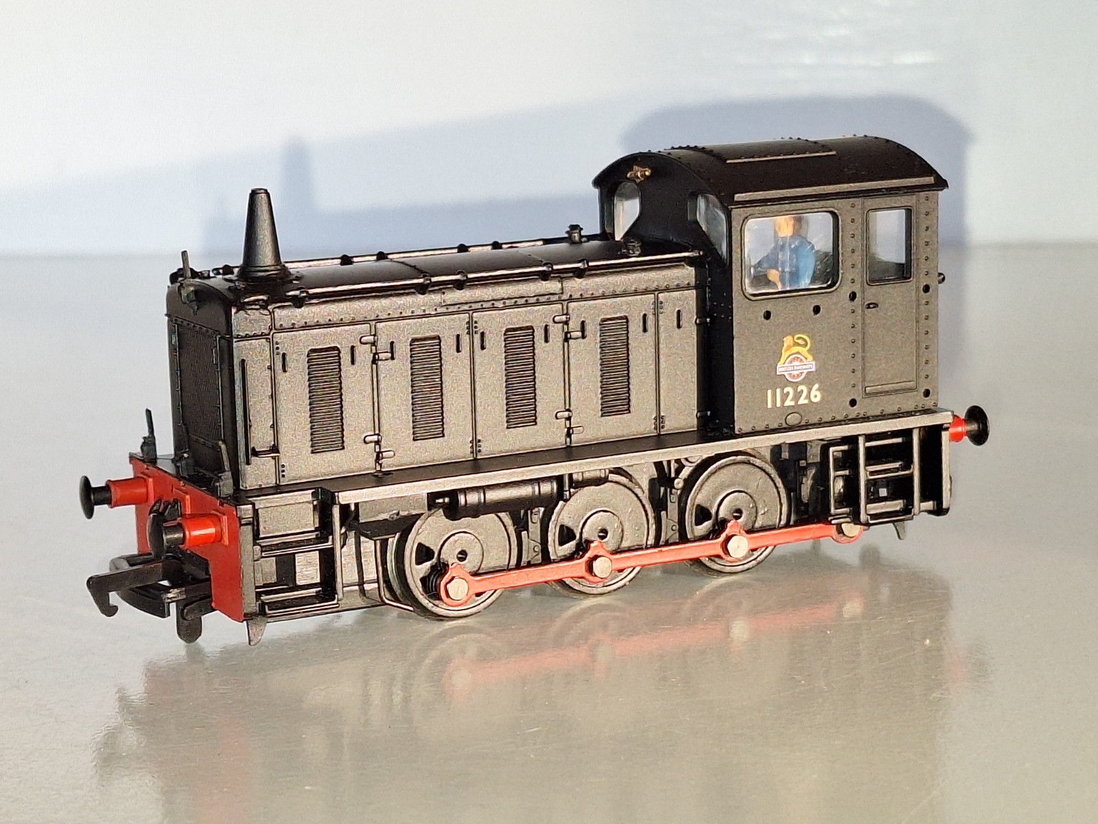 Bachmann 31335 04 Diesel Loco. New Old Stock. Mint Cond.2 Rail DC Boxed.OO Scale