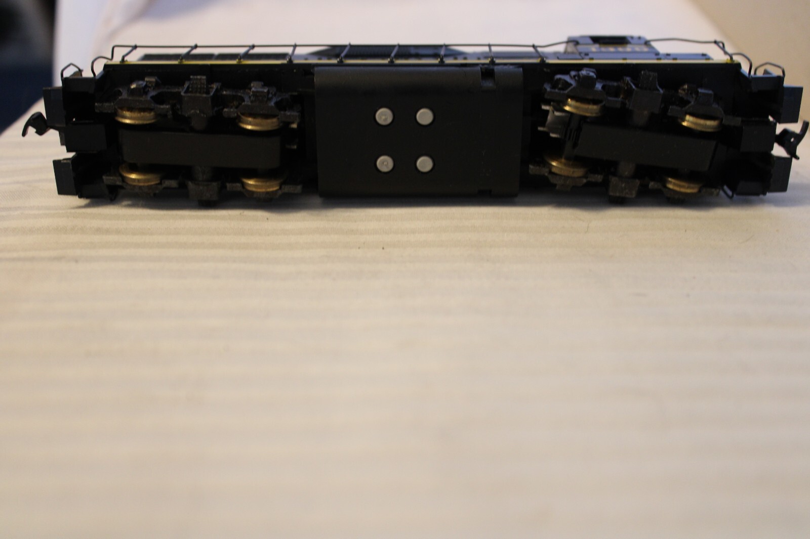 HO Scale Athearn, GP35 Diesel Locomotive, Santa Fe, Blue #1399 – 4205 Built