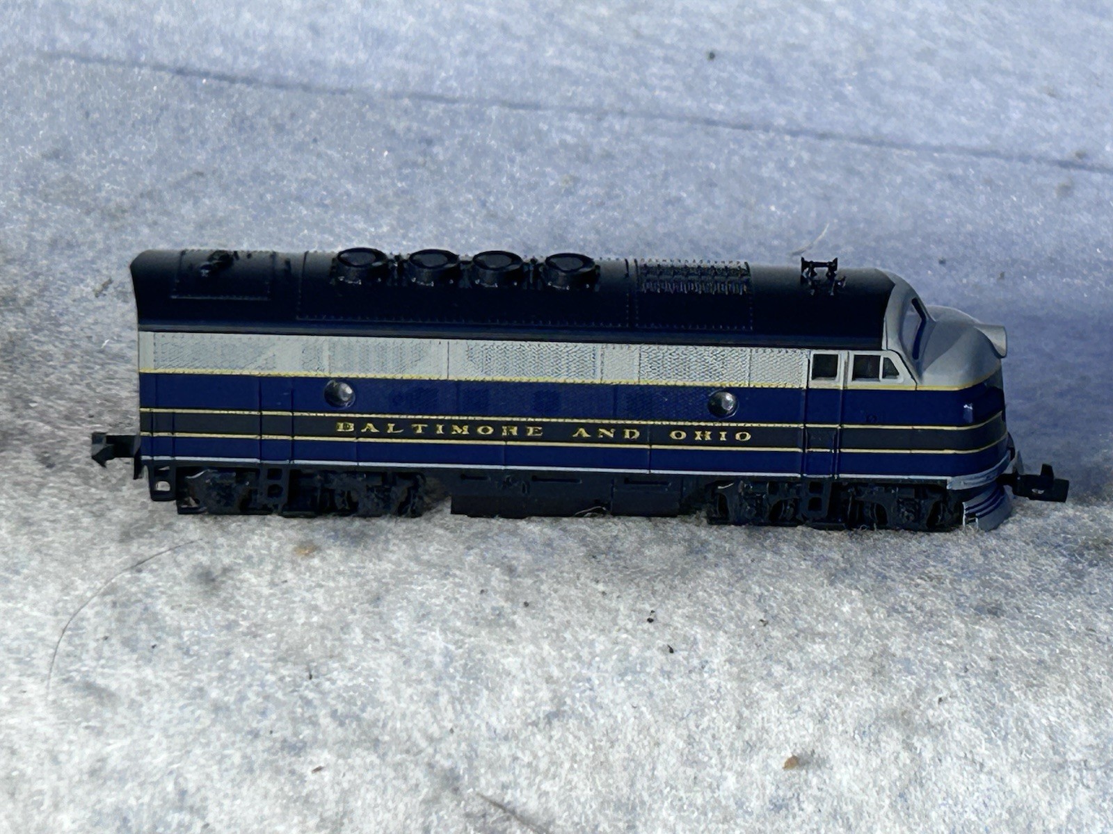 Beautiful KATO Baltimore & Ohio RR F-3A Locomotive N Gauge ￼