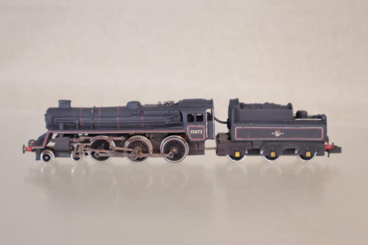 GRAHAM FARISH LANGLEY REPAIR WEATHERED BR 4-6-0 STANDARD CLASS 4MT LOCO 75072 on