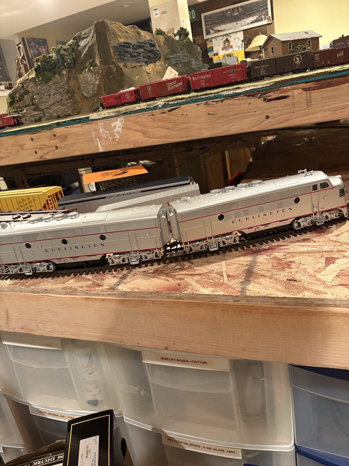 Atlas 2 Rail Burlington F3 set