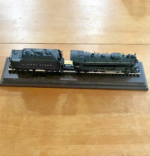 Lionel 726 Berkshire Steam Locomotive Train Figurine & case Hallmark