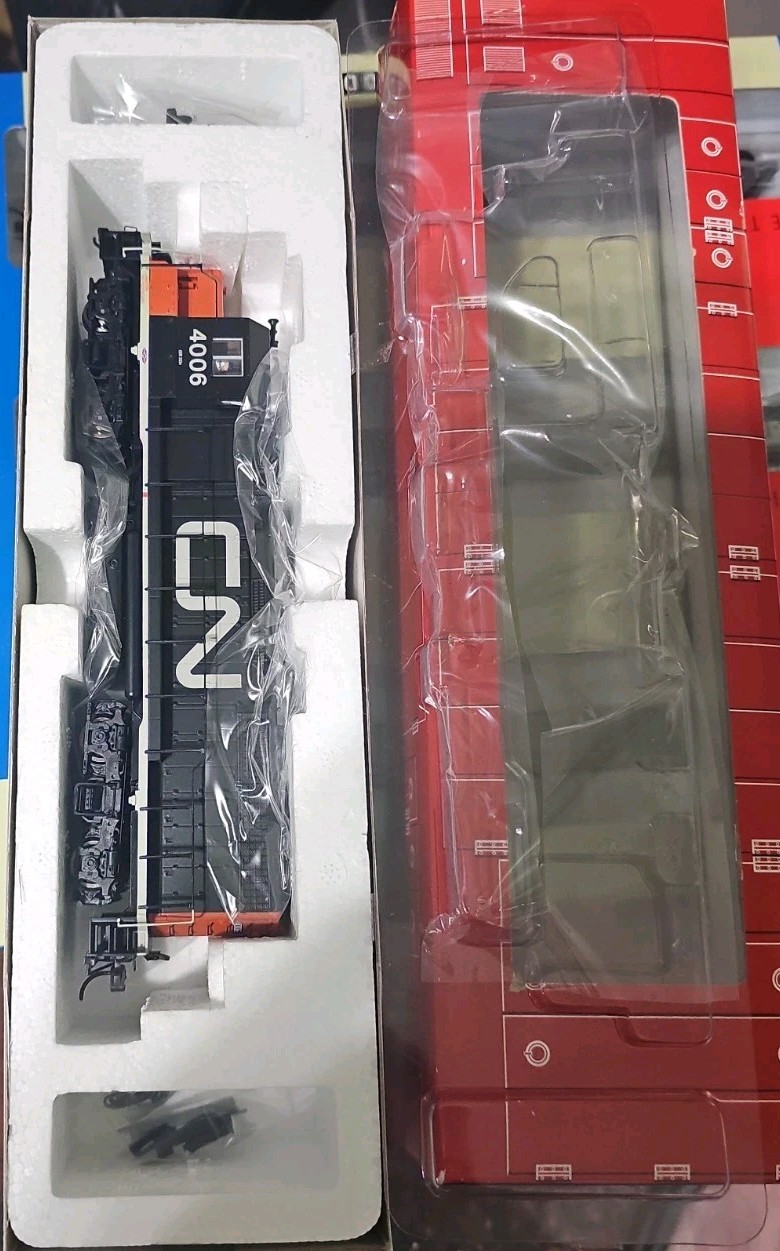 ATLAS HO SCALE #8904 GP-40 CANADIAN NATIONAL #4006