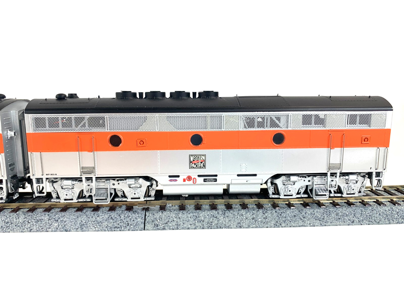 Athearn Genesis HO G1932 Western Pacific FP7A &F3B Pass Diesels – DCC/ Sound