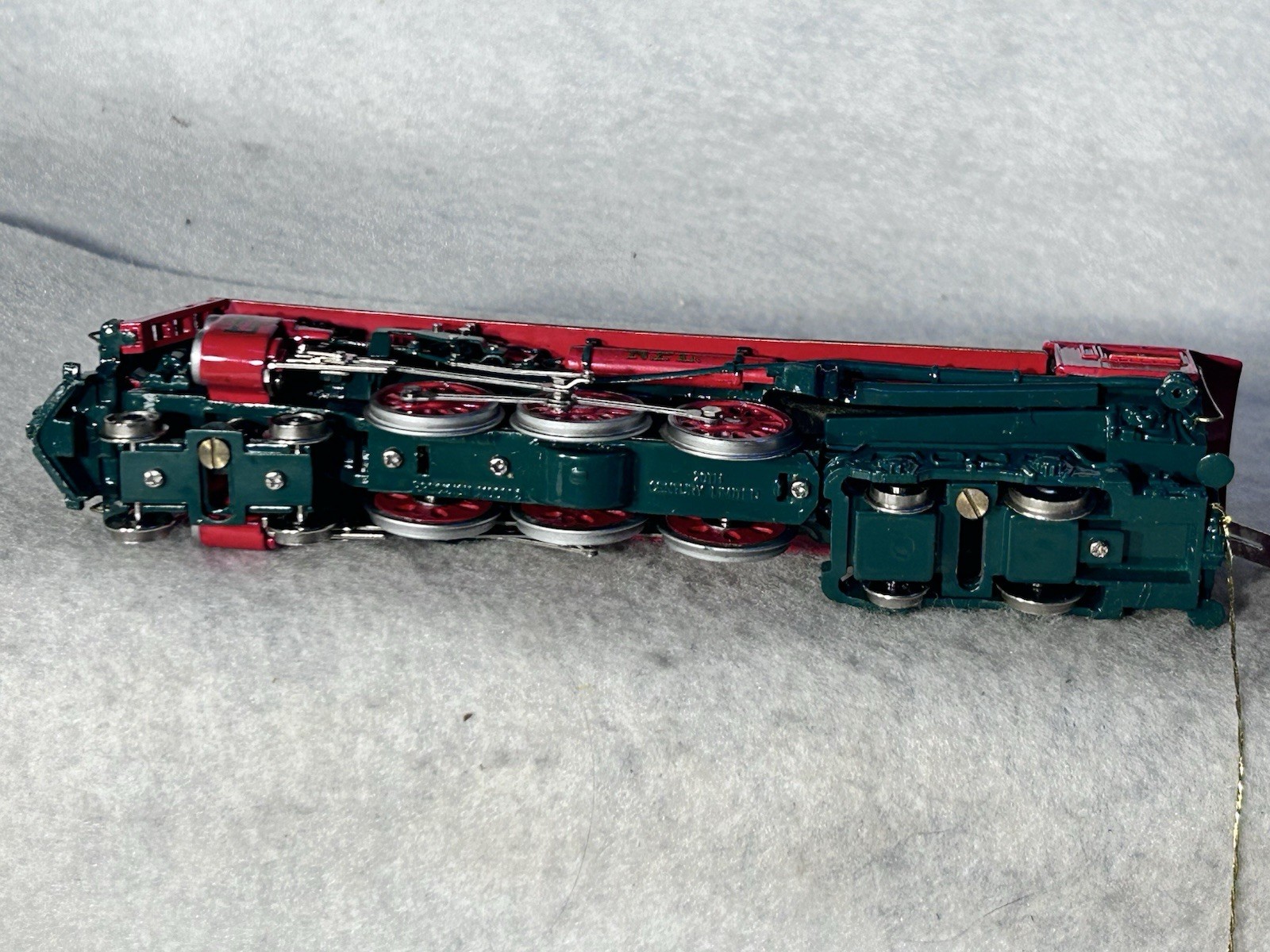 Festive Franklin Mint/Mantua North Pole Ltd. 4-6-4 Christmas Locomotive HO