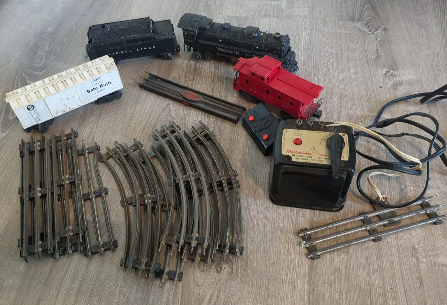 LOT Vintage Lionel Trains 2026 Steam Engine Tracks Transformer PARTS/REPAIR *CQ