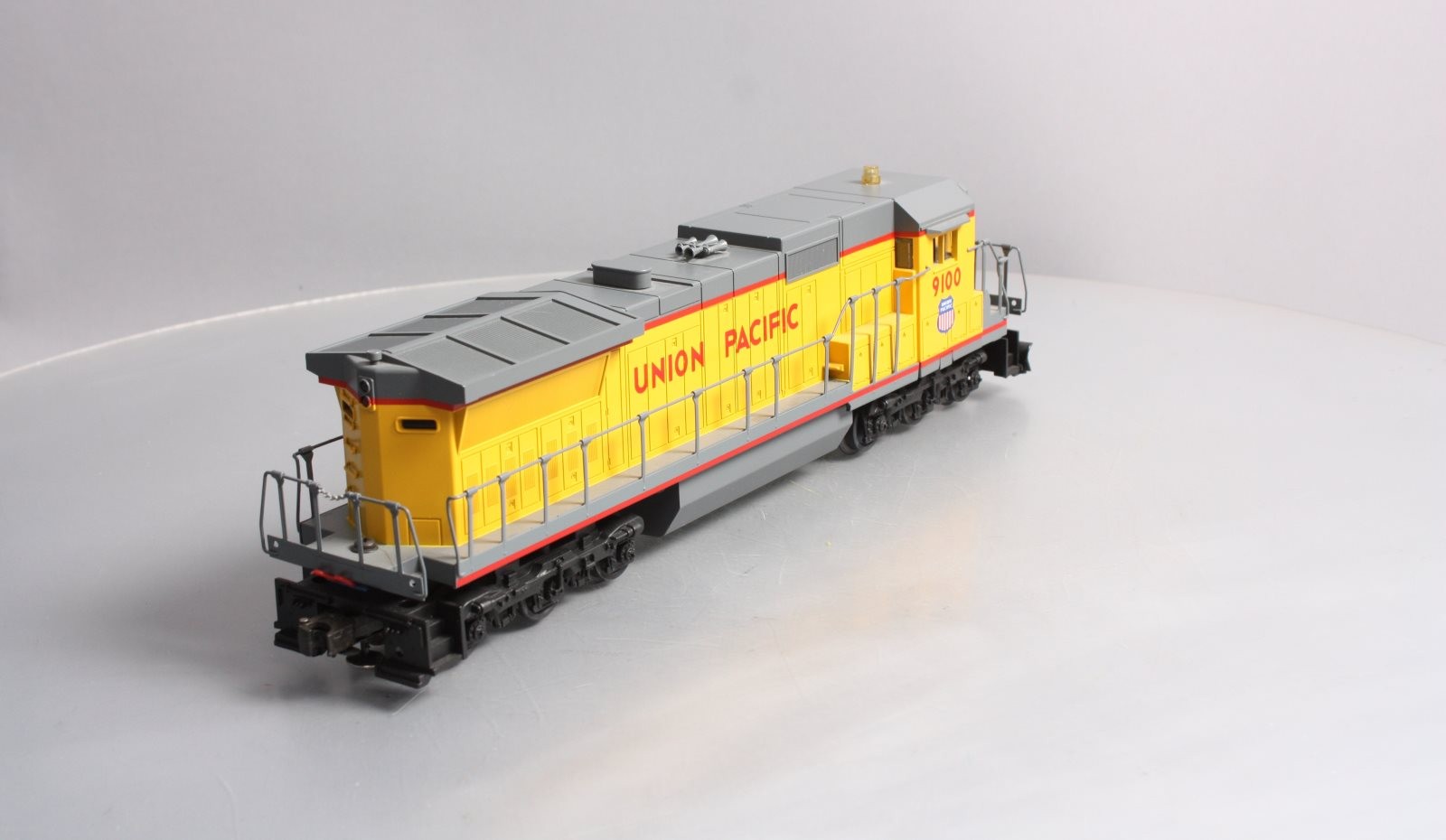 Lionel 6-18205 O Gauge Union Pacific Dash-8 40C Diesel Locomotive #9100 EX/Box