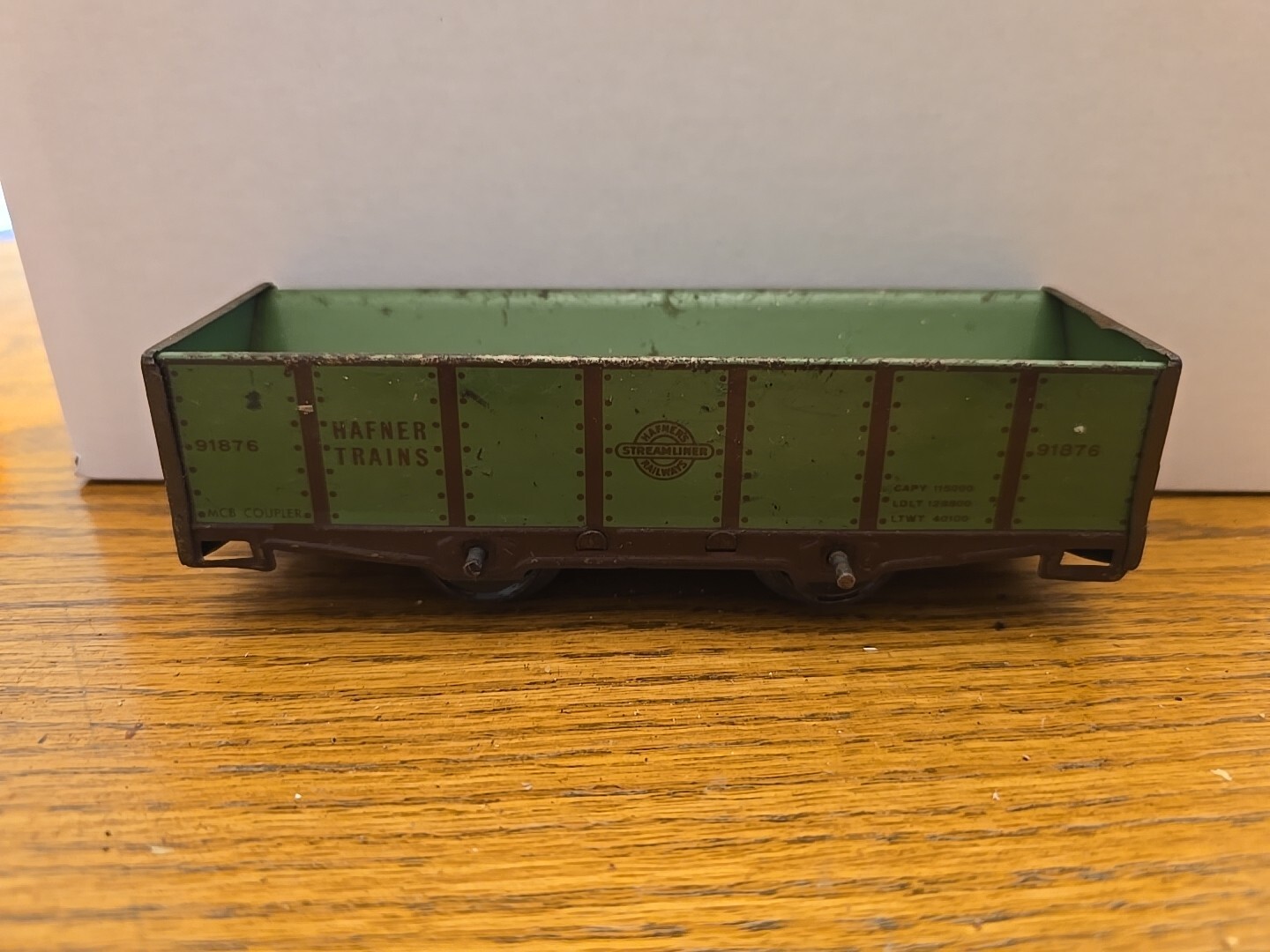 Hafner Trains 91876 O-27 Gauge Metal Tin Hopper Box Car Railroad (158)