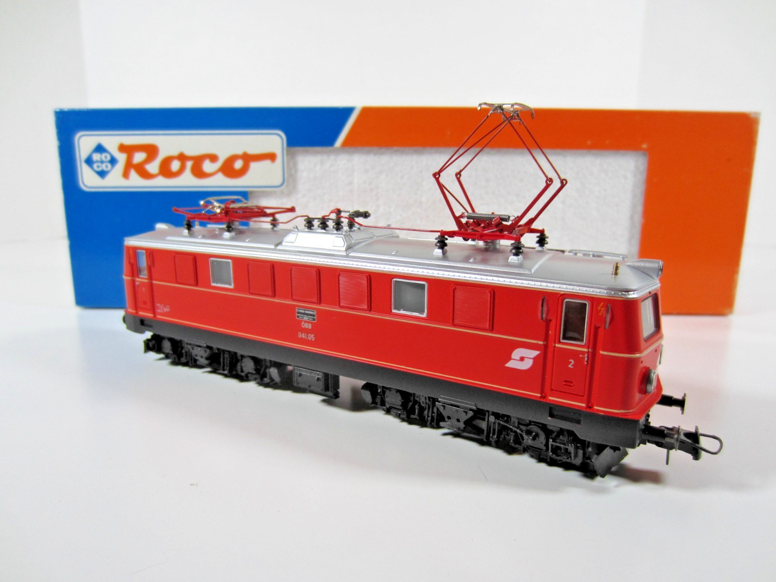 Roco 43641 OBB Class 1141 Electric Locomotive. Original packaging.