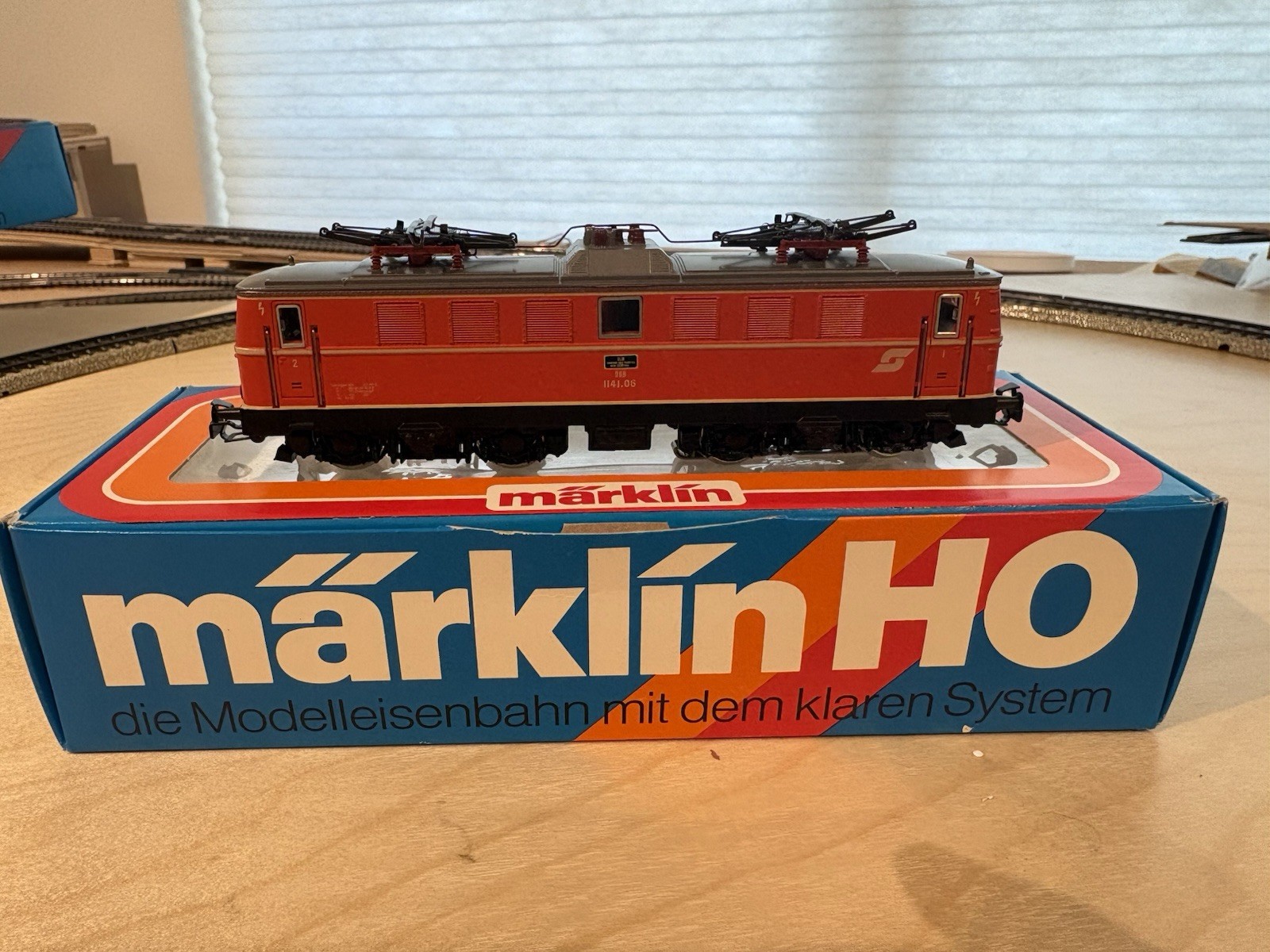 Marklin 3166 Austrian Federal Railways OBB BR 1141.06 Electric Locomotive