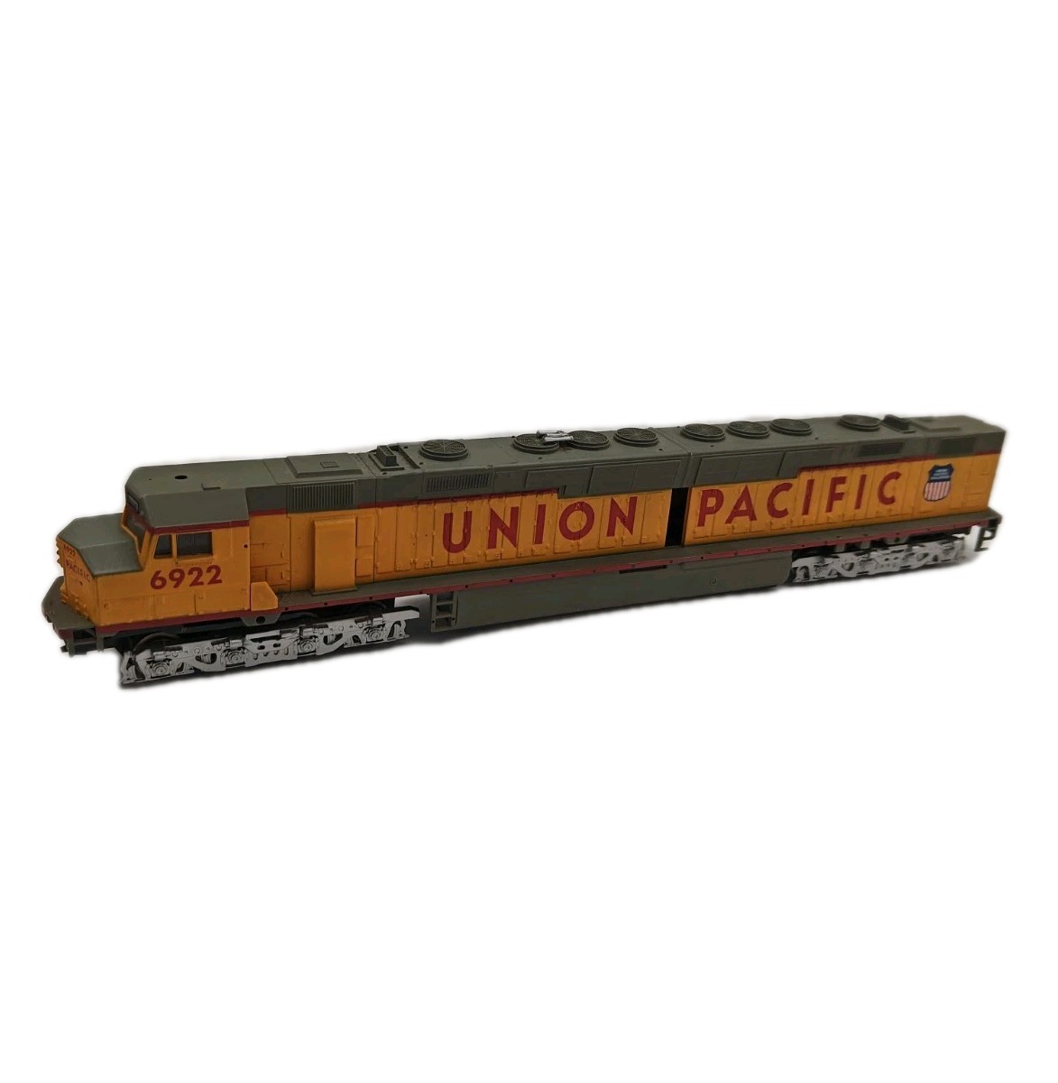 Vintage Union Pacific Locomotive Rare #6922 Diesel HO Electric Train Engine