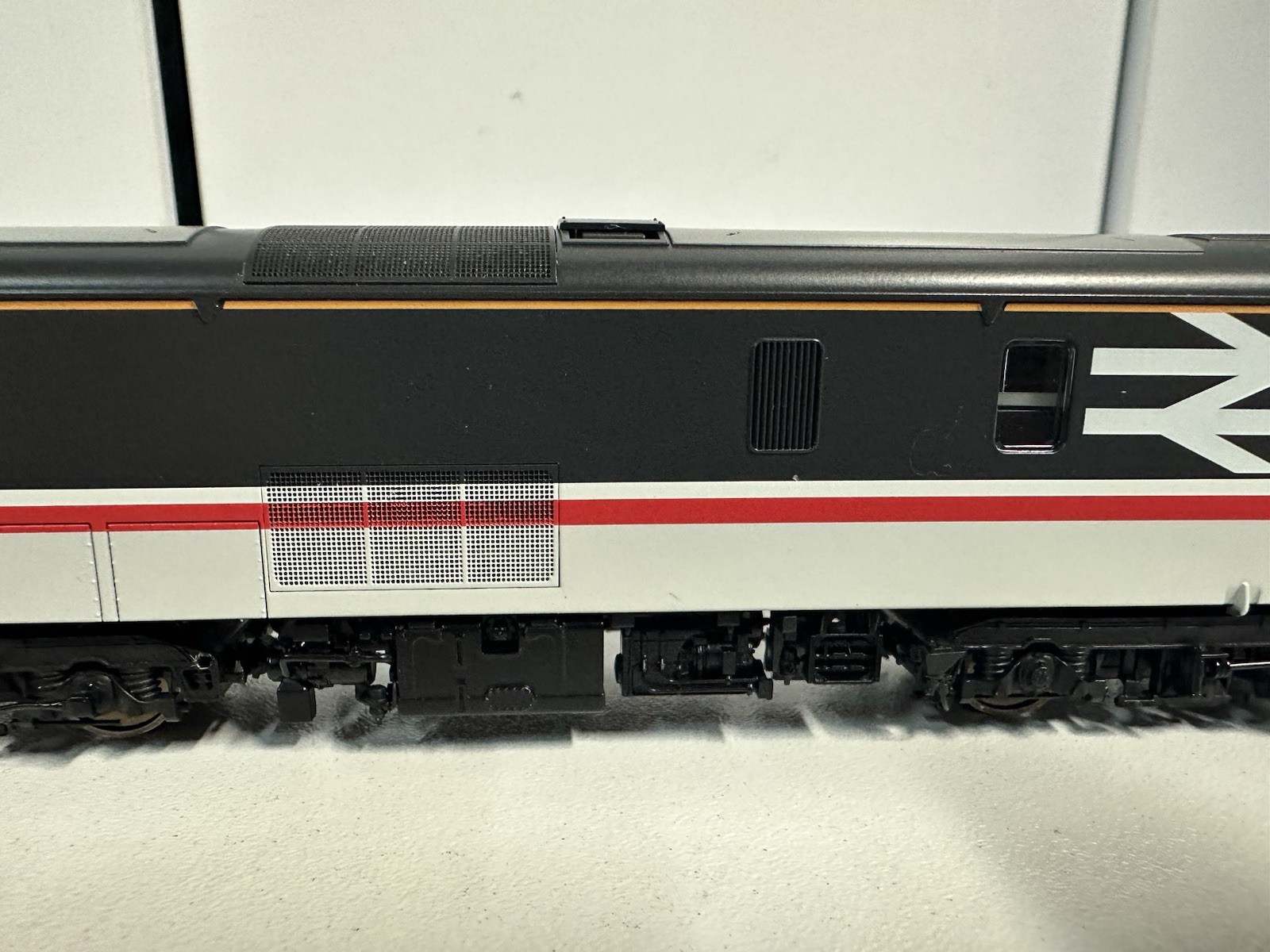 DAPOL 4D 006 020 CLASS 73 136 BR INTERCITY DIESEL LOCOMOTIVE DCC FITTED BOXED