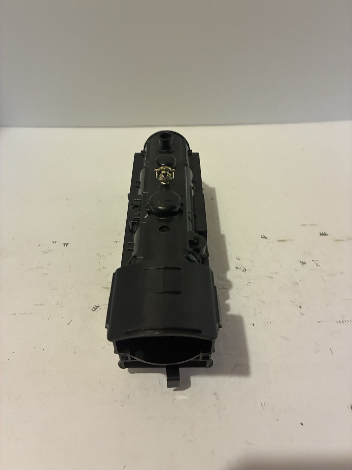 Lionel Modern Era 8902 DC Locomotive With Tender. Tested See Description. Runs.