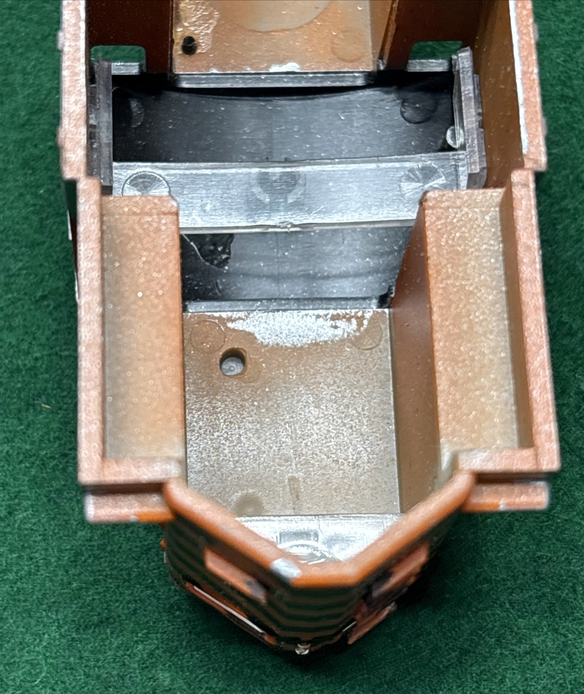 AHM Western Pacific GP18 5013-02 HO Diesel Engine 1980 Flashing Beacon, Unused