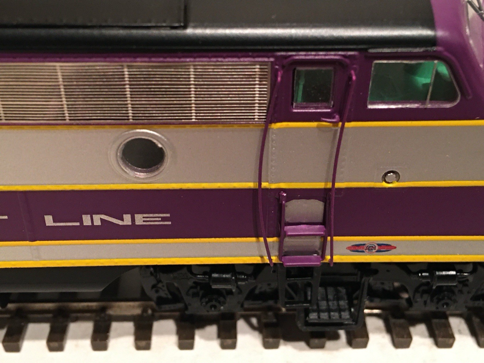 HO Intermountain Atlantic Coast Line EMD FP7 Diesel Locomotive ACL #890