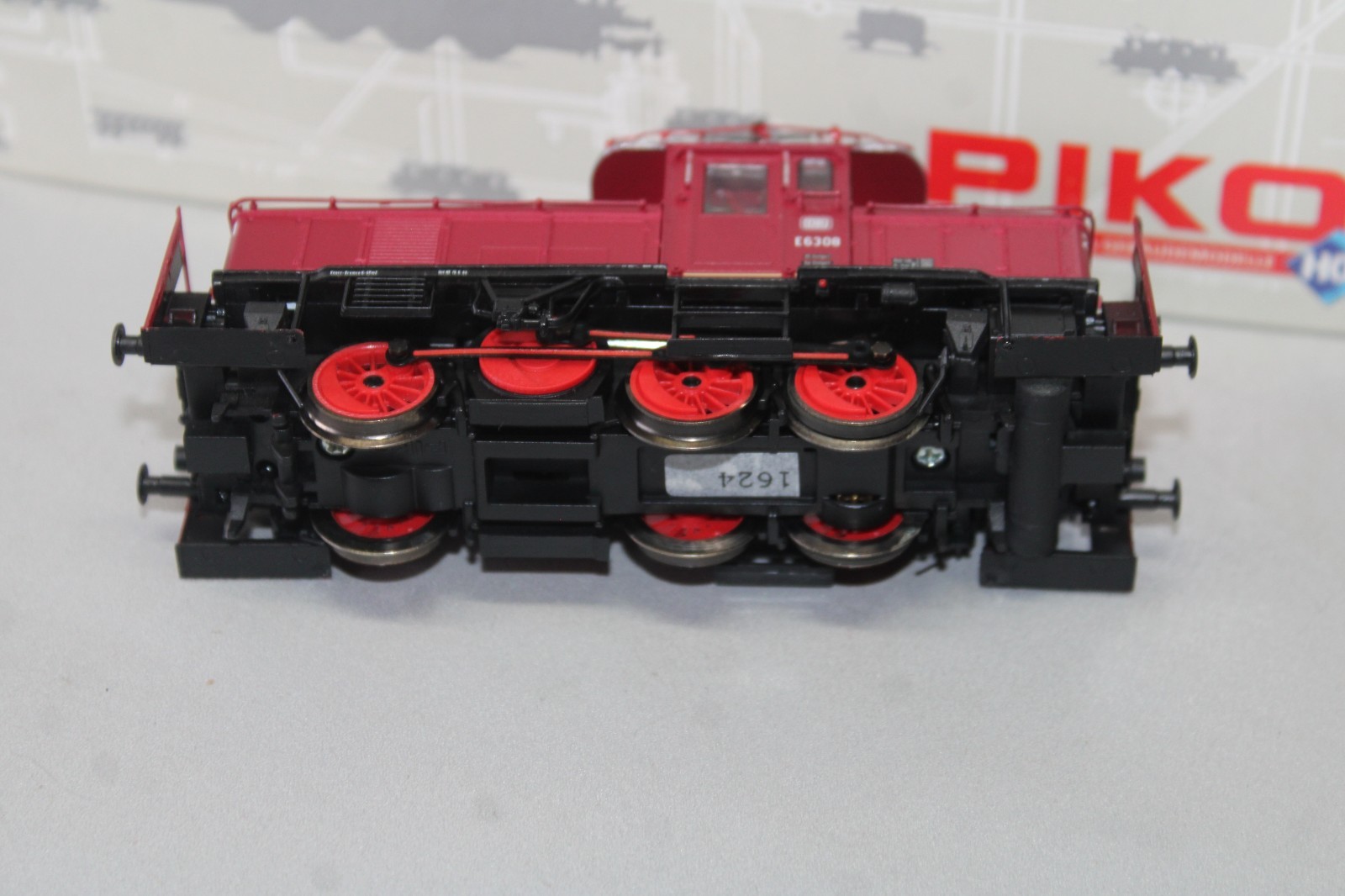 PIKO 51070 E63 Electric Locomotive Epoch III H0 Analog DC DB Colors OVP