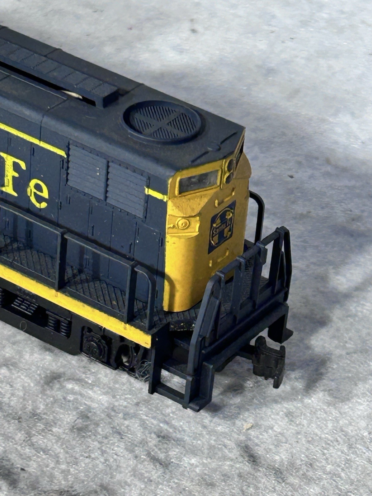 Cool MEHANO Santa Fe RR Alco C-415 HO (Ex Box)