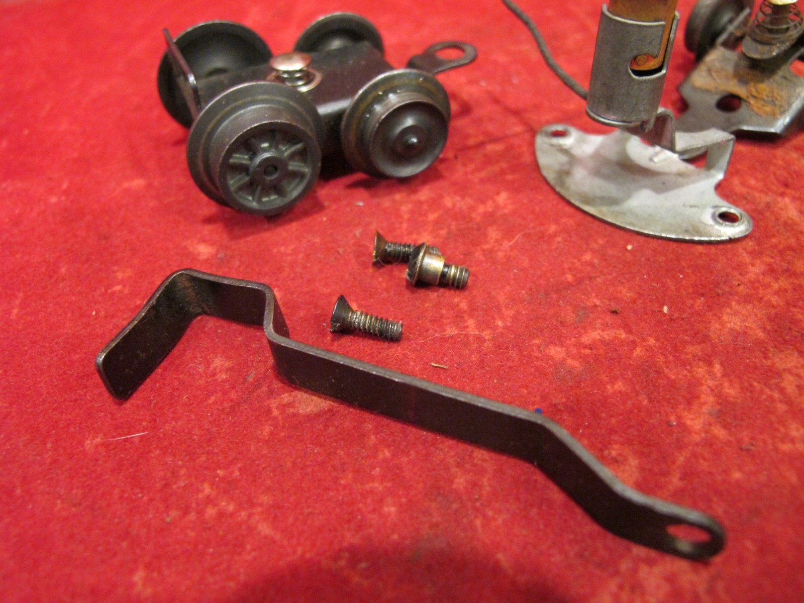 Lionel Postwar Pilot & Trailing Truck #2016, #2018, #2026, #2029, #2036, #2037,