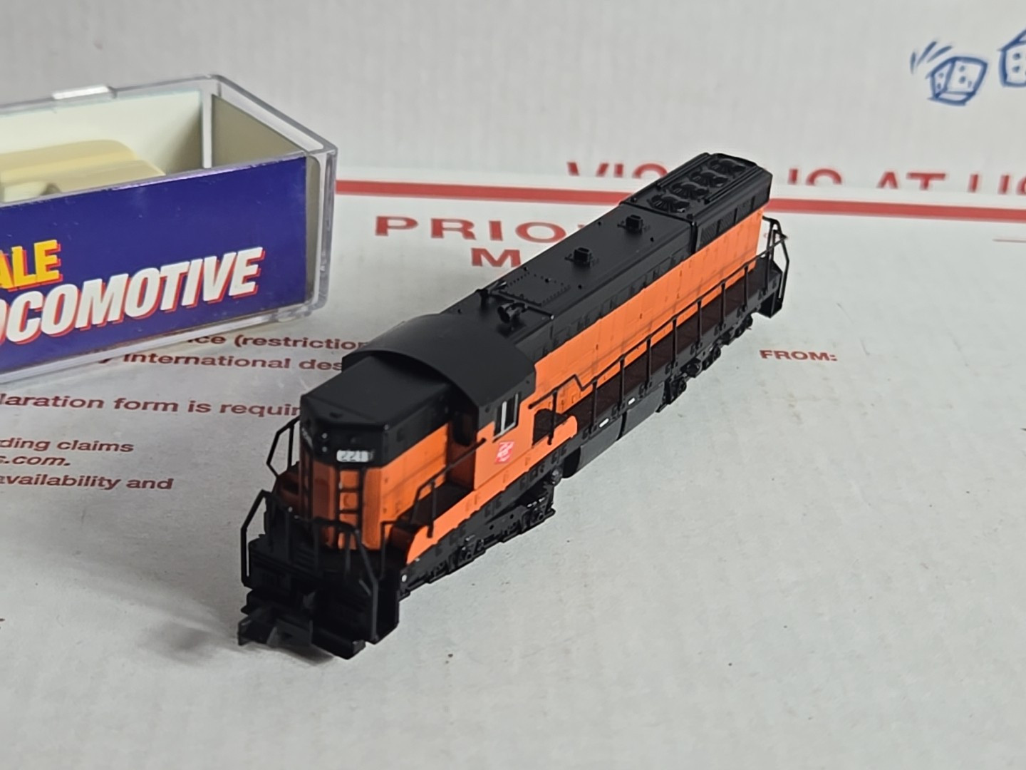 Life Like 7725 N SD7 LOCO MILWAUKEE #2211, N Scale