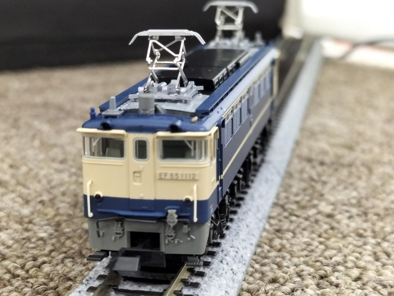 KATO 3061-1 EF65 1000 Late el (JR Specification)