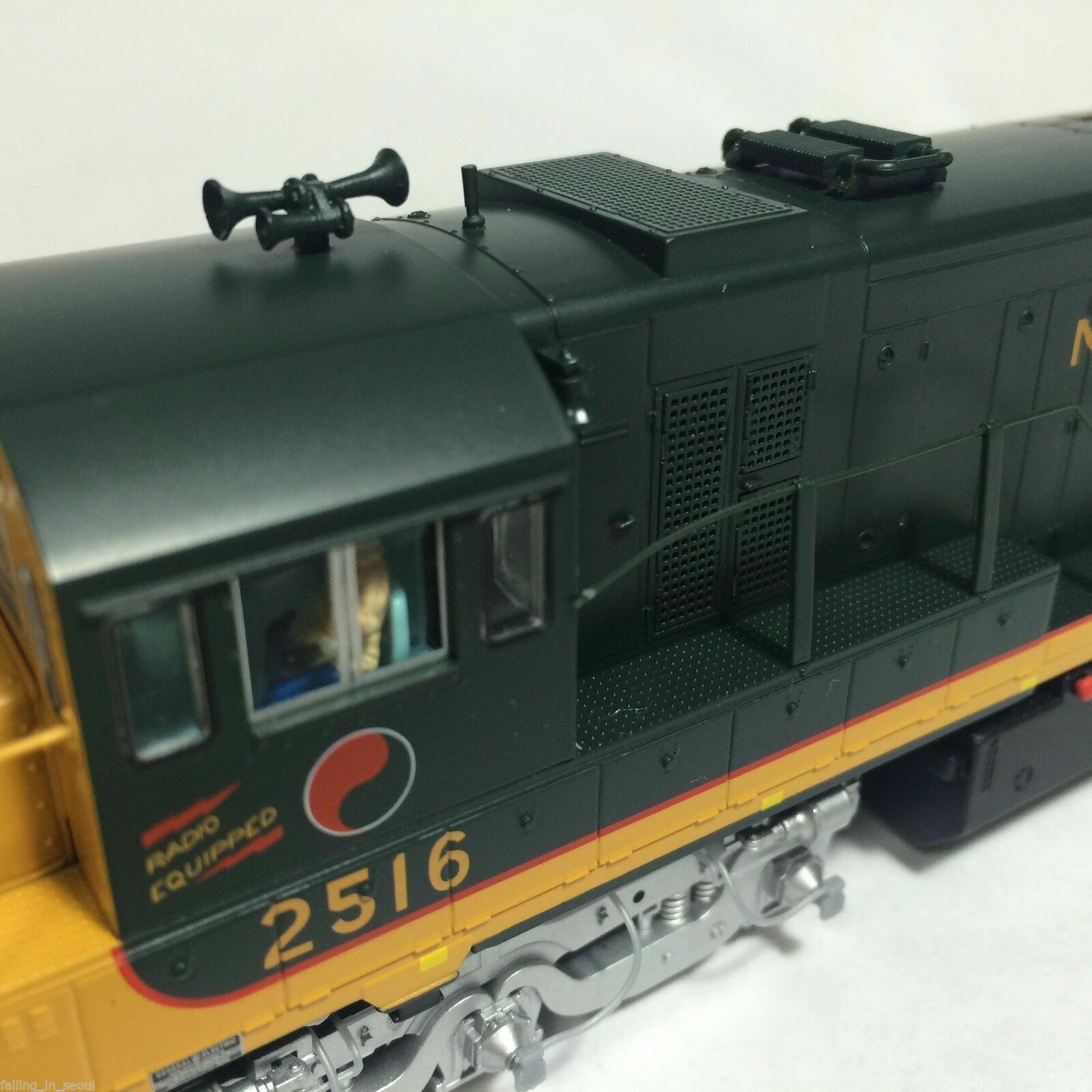 Korea Brass HO 1/87 Scale GE U25C U252011 Northern Pacific #2516 DC Model Train