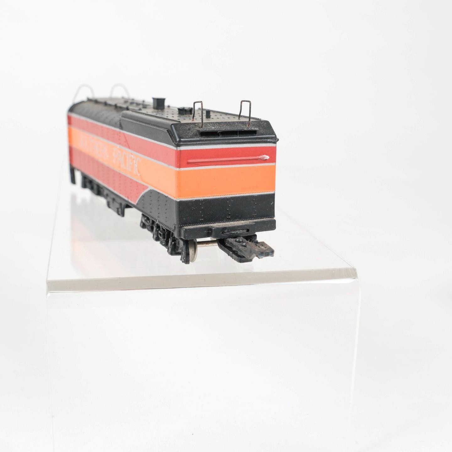 Bachmann HO Southern Pacific SP Daylight #4449 4-8-4 Steam Locomotive & Tender