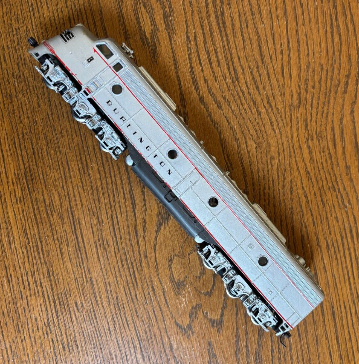 Rivarossi Ho Burlington EMD E-9 Diesel Locomotive Metal Wheels, Nicely Weathered