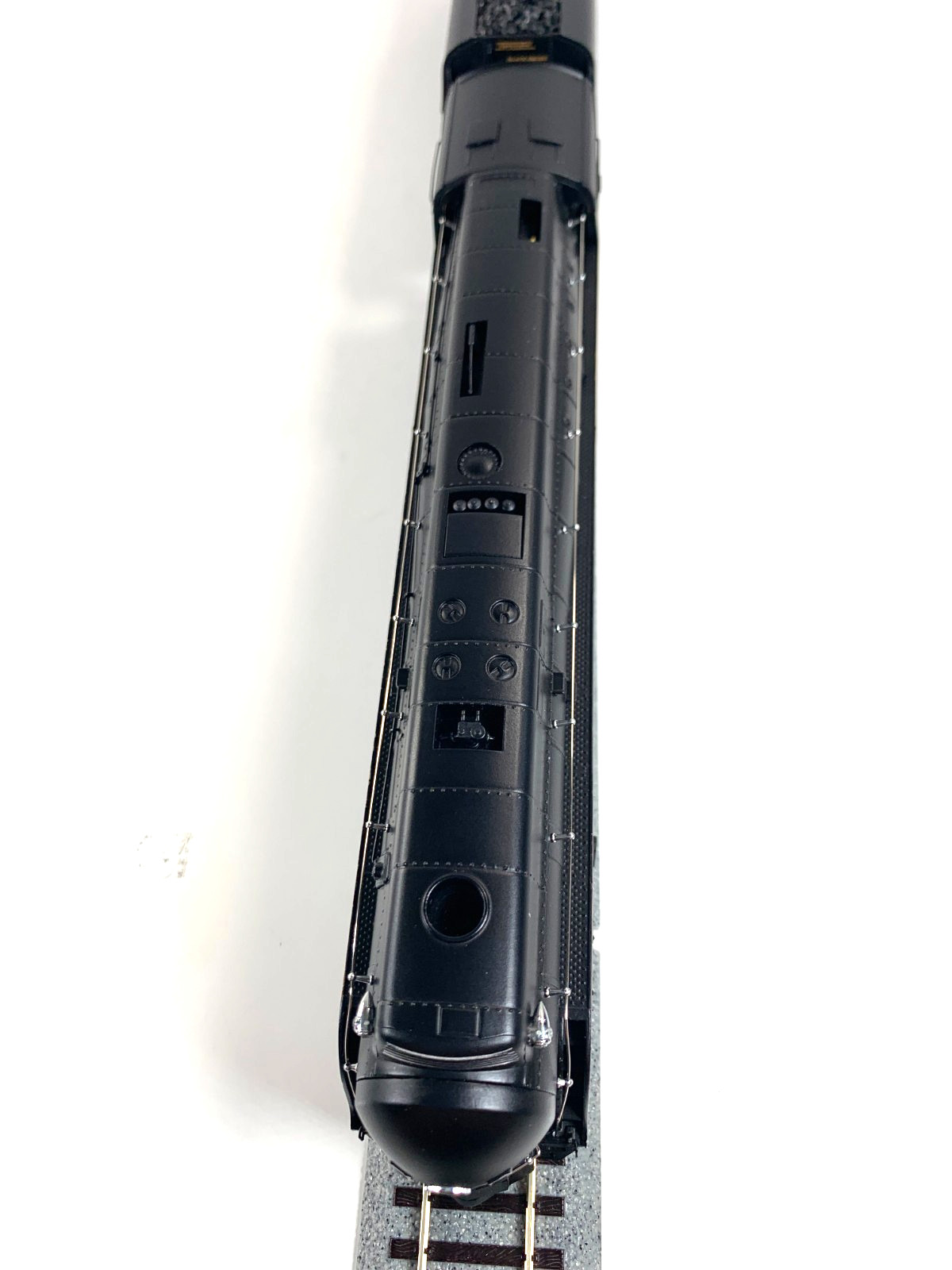 HO MTH 80-3265-1 Norfolk & Western J Steam Locomotive #611 – Protosound 3.0