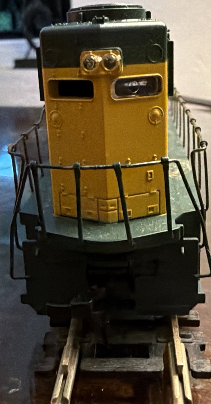CP50 DMY CNW 4678 HO Athearn ENGINE Plus 1 Piece Atlas 9” Track