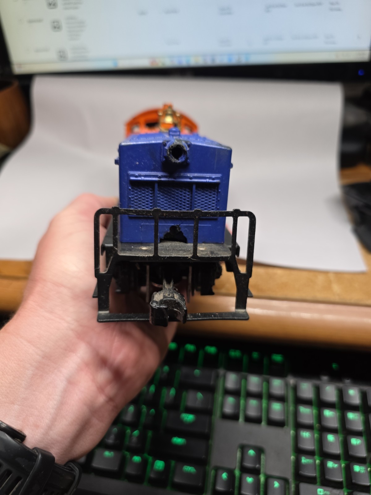 LIONEL Jersey Central O-Gauge 611 NW2 Switcher Diesel Engine