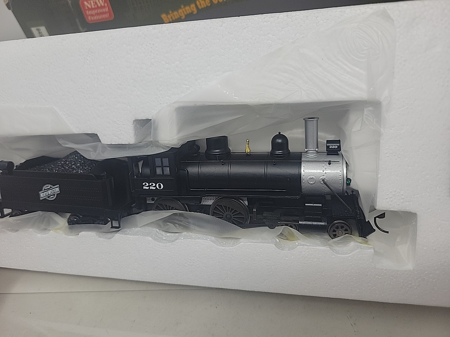 HO ROUNDHOUSE 84531 4-4-0 STEAM LOCOMOTIVE CHICAGO & NORTH WESTERN CNW DCC SOUND