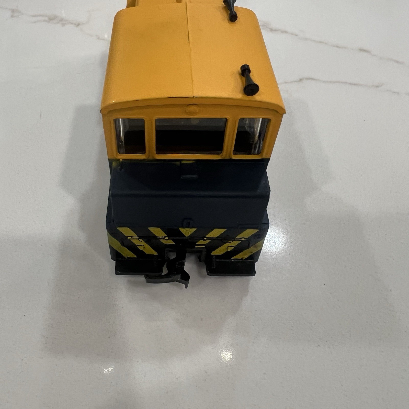 Vintage HO ATSF Sante Fe #332 Diesel Switcher Loco Yugoslavia Untested