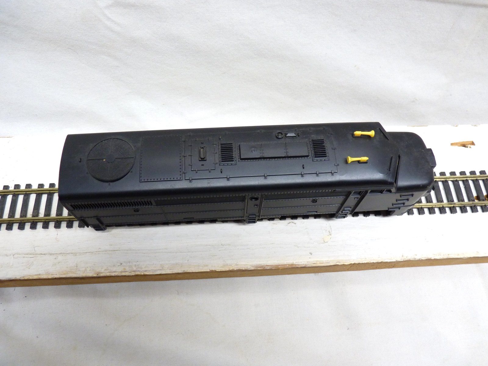 HO Scale Dummy B Unit Roco Un Marked Solid Black Lighted Vintage – Fast Shipping
