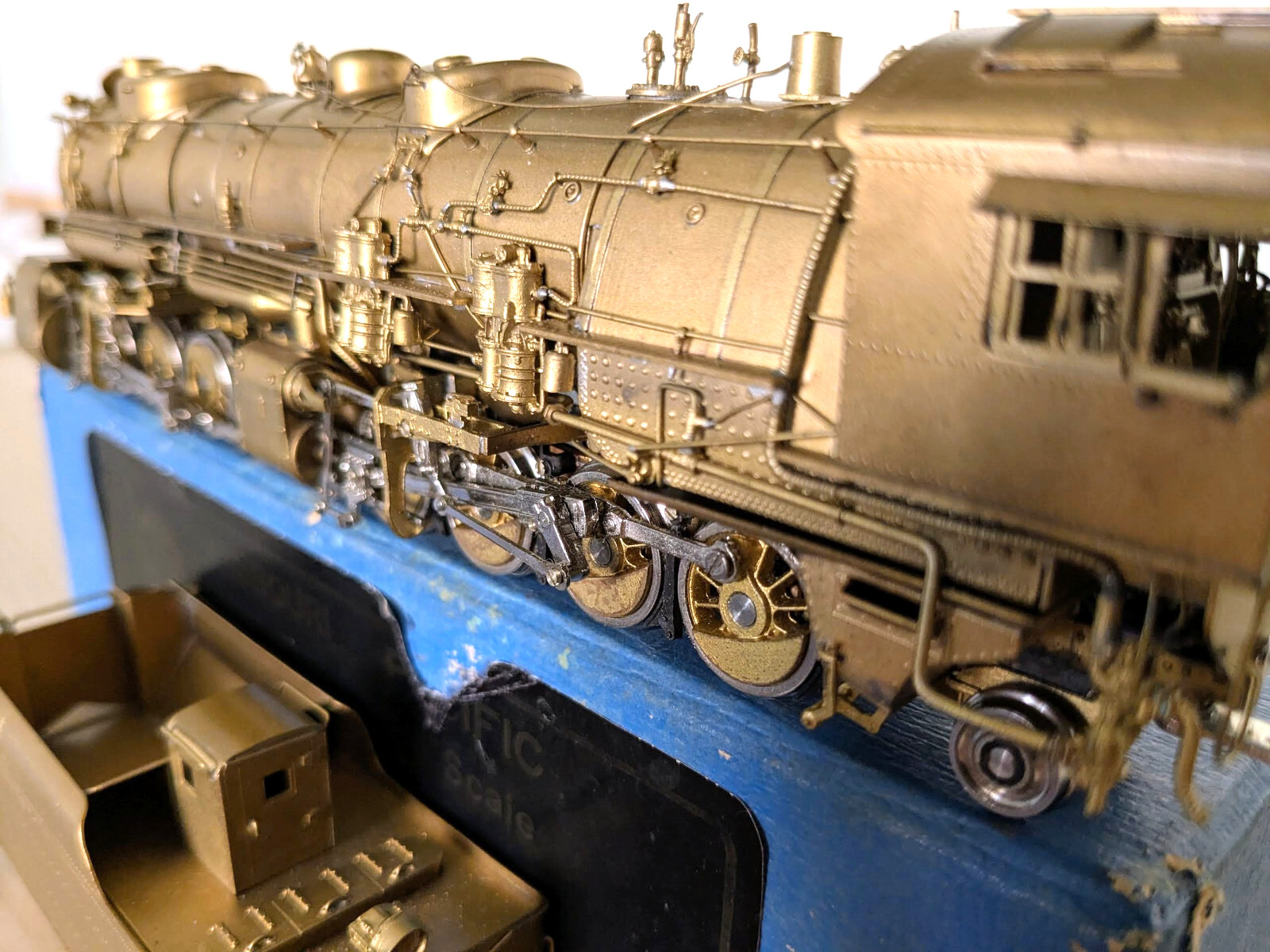 **1 OF ONLY 100! HALLMARK BRASS MP 4000 CLASS 2-8-8-2 HO **CAN MOTOR *RUNS G@@D!