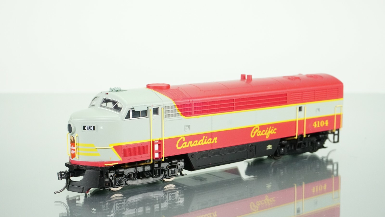 True Line Trains C-Liner Canadian Pacific CP 4104 DC/DCC HO scale