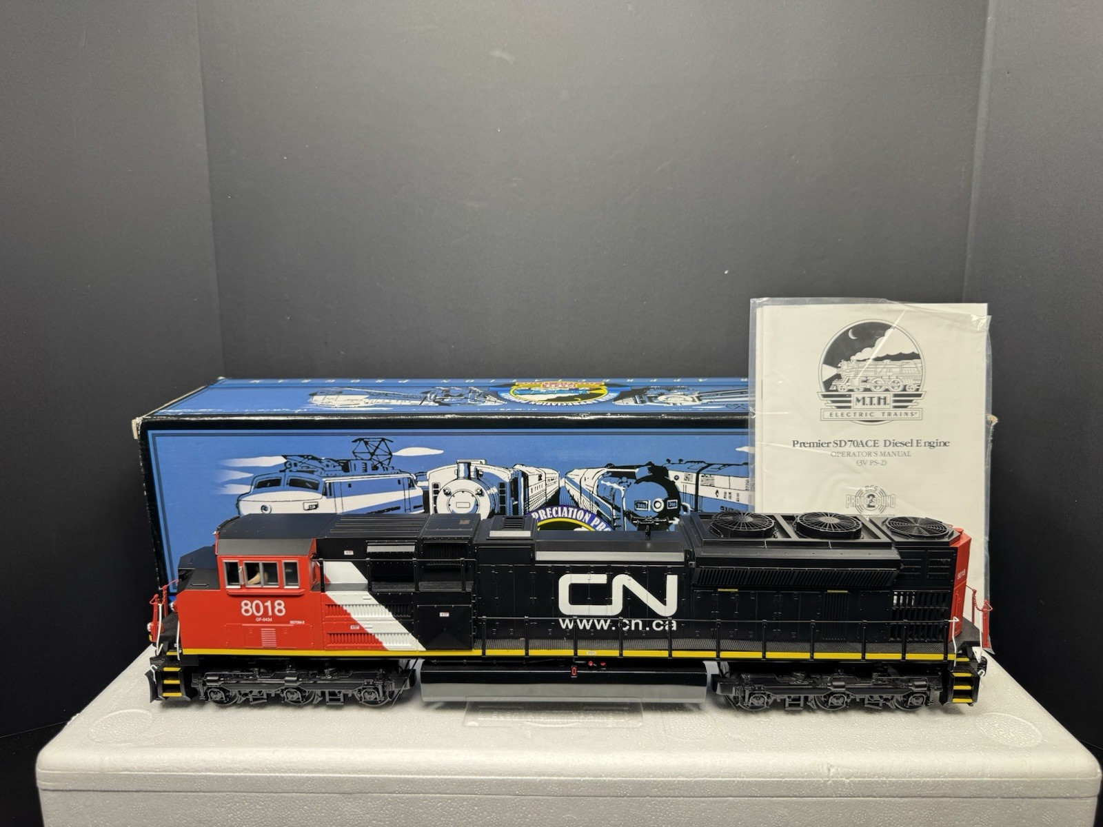 MTH 20-80006B Canadian National CN SD70-M diesel engine #8018 PS2 BCR LNIB