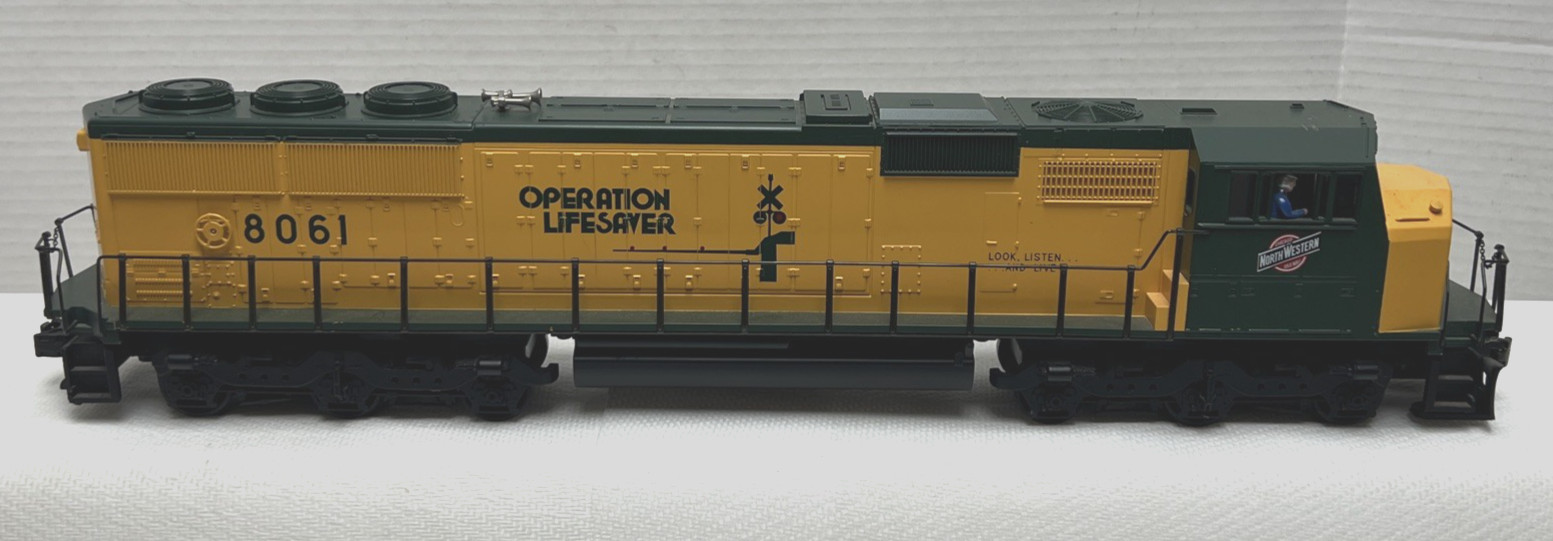 MTH MT-2047LP CHICAGO NORTHWESTERN #8061 EMD SD60M DIESEL W/PROTO-SOUND. NO BOX.